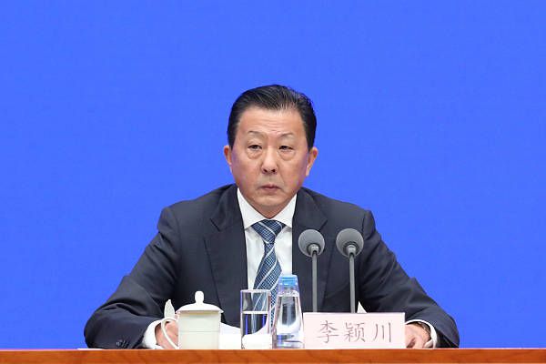 亚洲香蕉综合在人在线时看